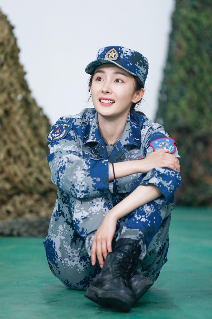 杨幂真正男子汉