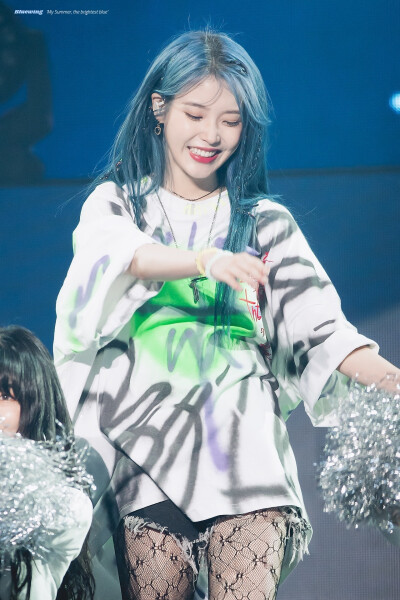 仙女壁纸 李知恩