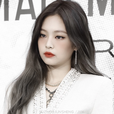 blackpink金智妮jennie女艺人女爱豆头像舞台跳舞歌手唱歌新闻图