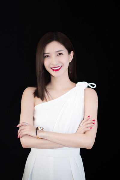 江疏影西装