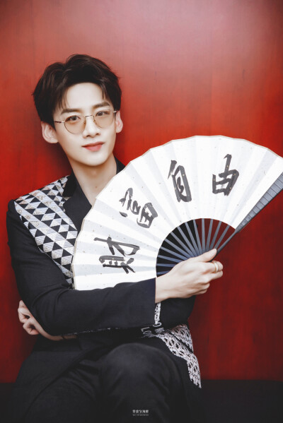 白敬亭青春