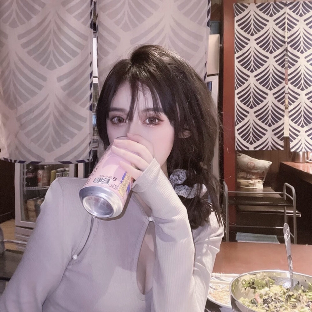 1月25日 18:37   关注  女头 御姐 女生头像 闺蜜头像 评论 收藏