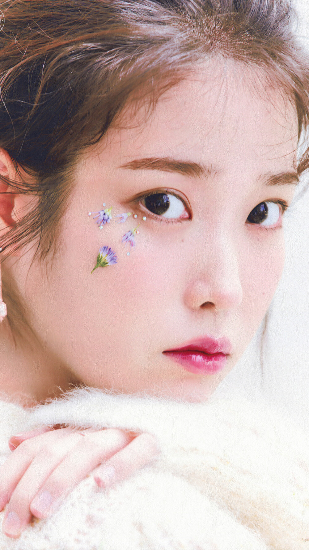 iu 李知恩 cr:__南宫_ 手机壁纸