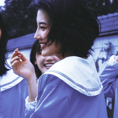 蓝色系女生头像二次元