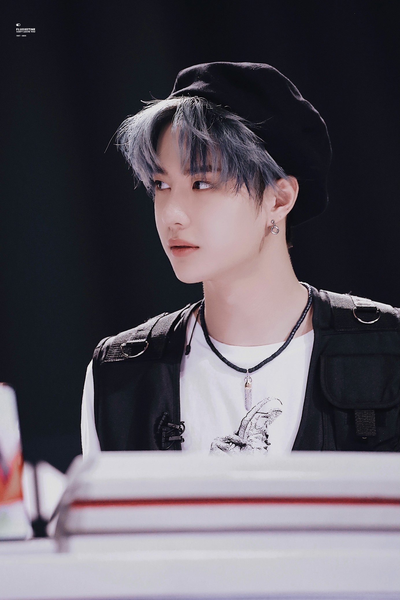 180514 创造101第二次公演@uniq-王一博 cr:logo