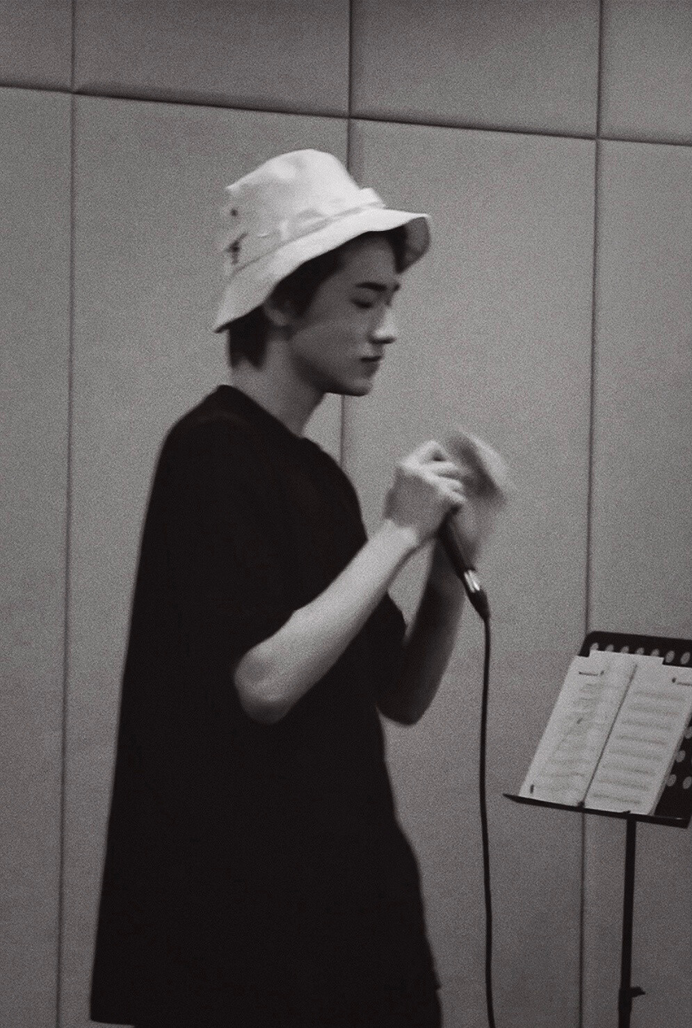 宋亚轩 cr.logo