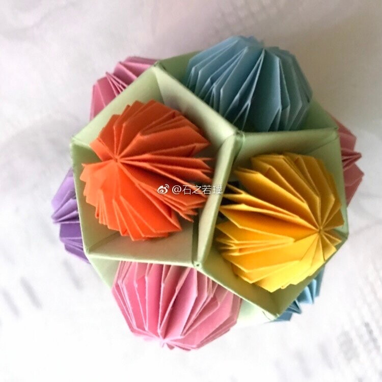 [花纸球-折纸-手工][原创]妥妥的一只花球… - 堆糖