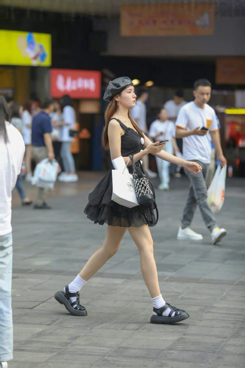 街拍- 堆糖,美图壁纸兴趣社区
