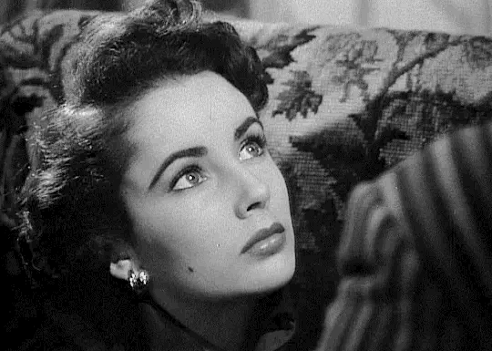 伊丽莎白泰勒17岁时出演的电影玉女情魔1949年676767