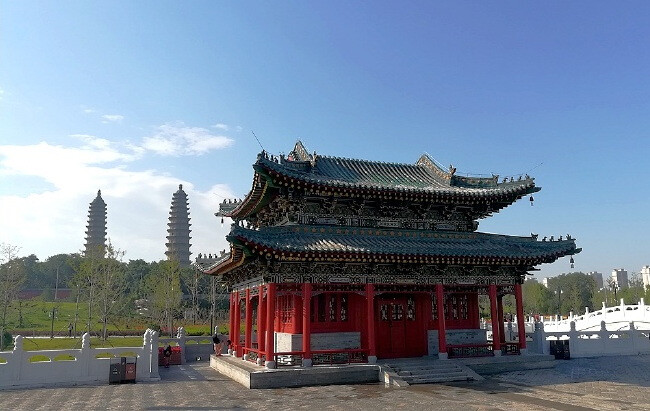 太原永祚寺双塔