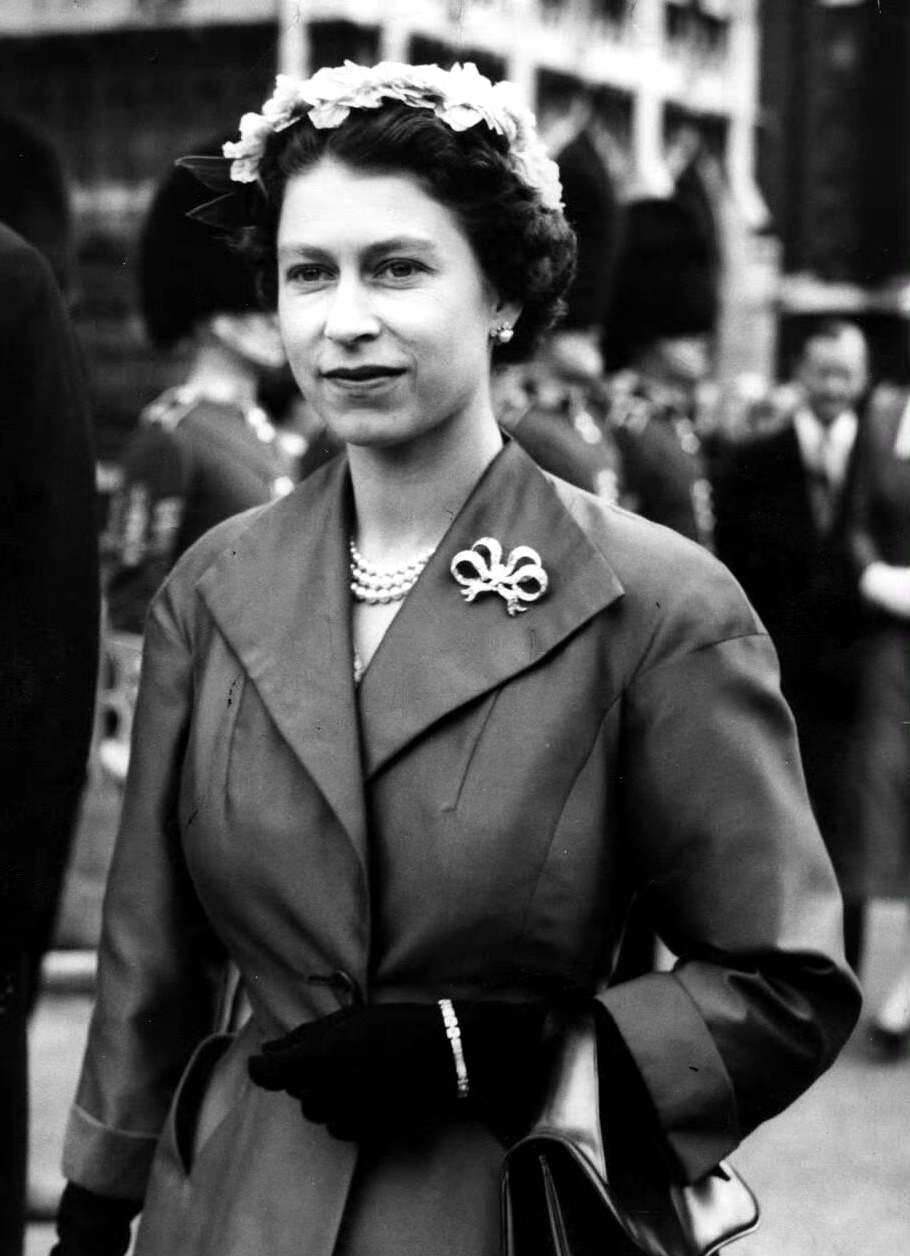 H.M Queen Elizabeth II - 高清图片，堆糖，美图壁纸兴趣社区