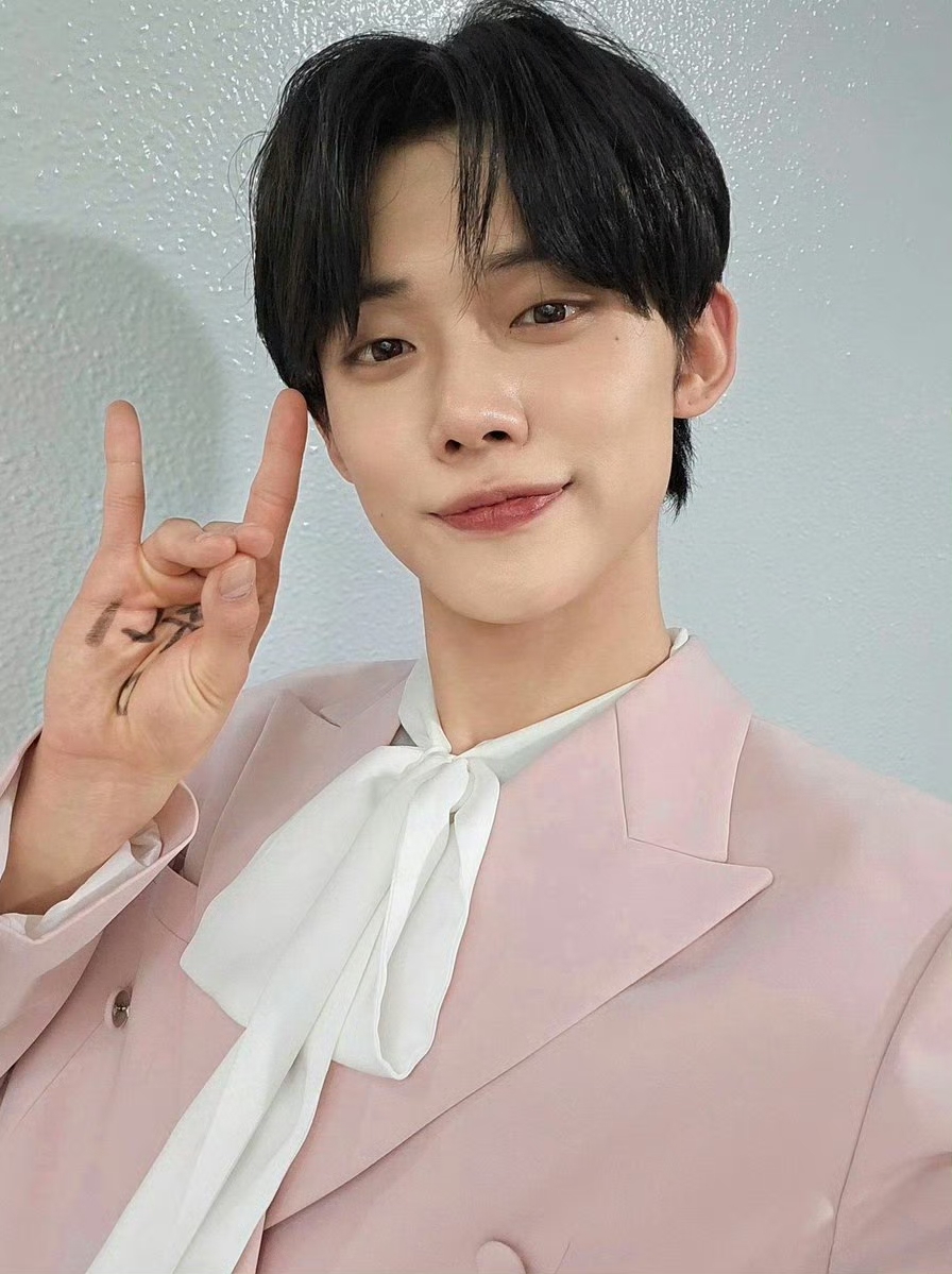 https://c-ssl.duitang.com/uploads/blog/202404/15/bYSeLEvAcLgMW0w.jpg