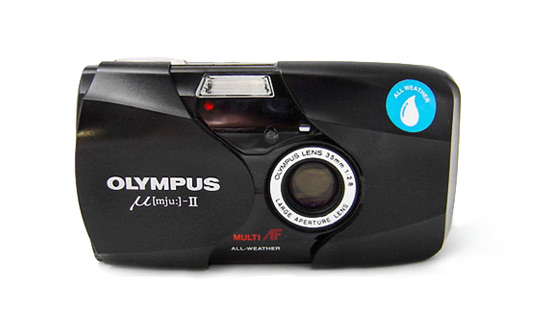 Olympus μ-2的前身是在世界上大获旅游者欢迎的μ1。μ1因为时尚而小巧的