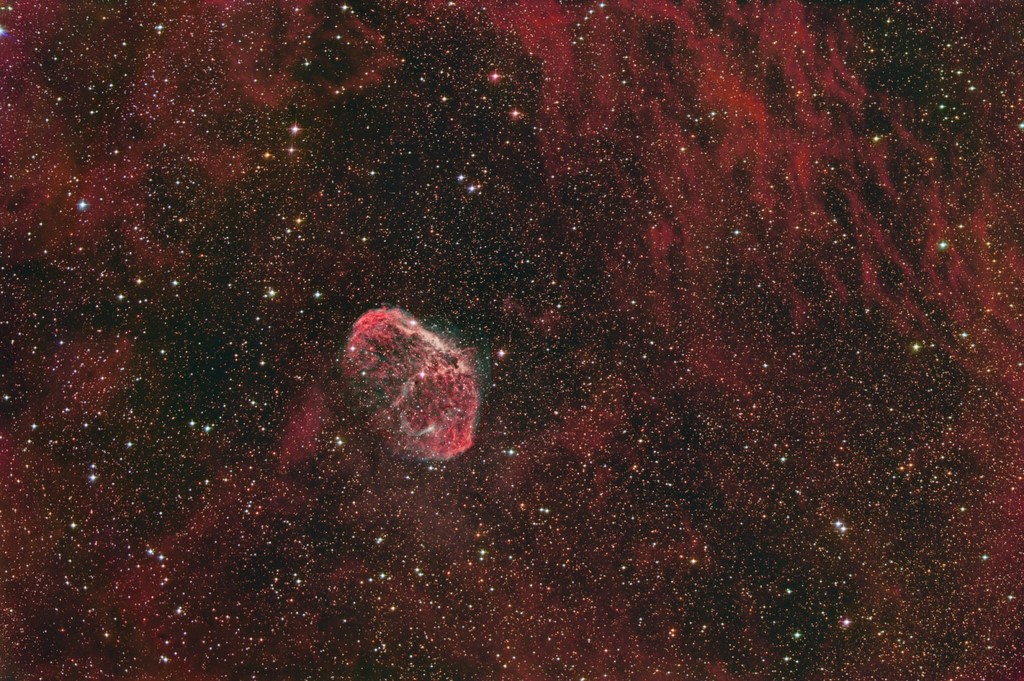 新月星云ngc 6888