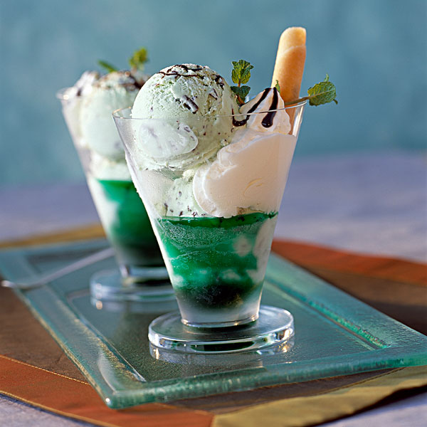 Mint Ice Cream Recipe with Fresh Mint: A Refreshing Treat for the Summer