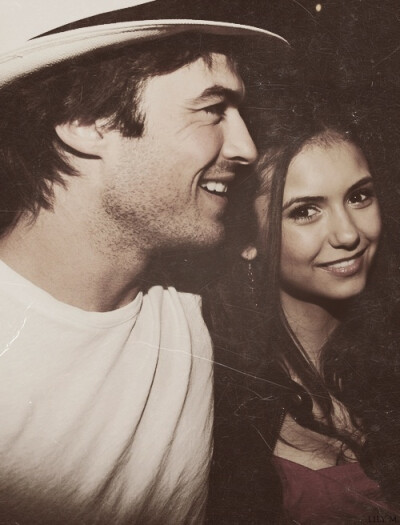 ,ian,ian somerhalder,nina,nina dobrev