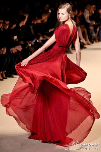 elie saab,裙裾飞扬,红衣飘飘.