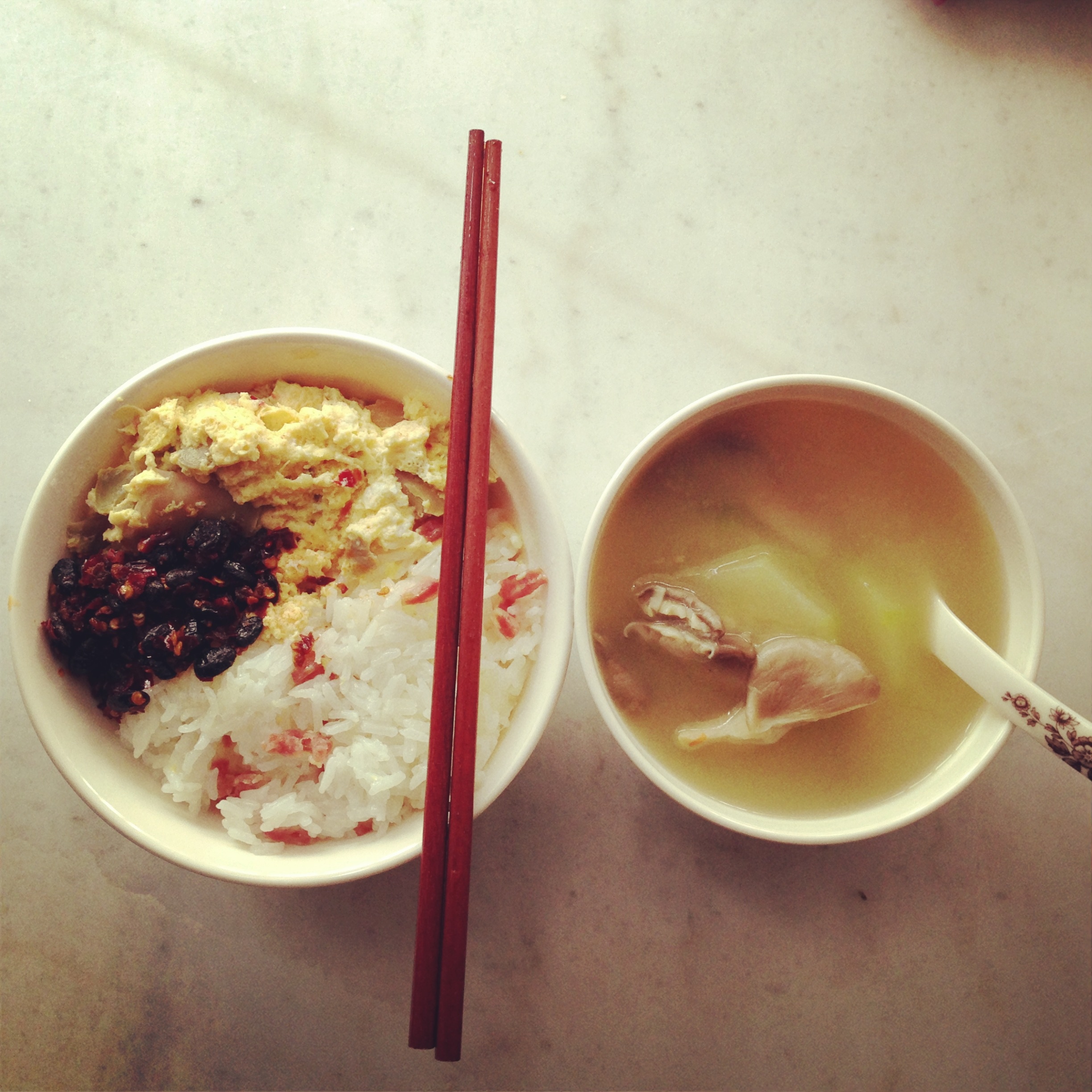 粗茶淡飯