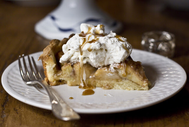 Deliciously Irresistible Recipe for Cinnamon Apple Cake: A Perfect Fall Dessert