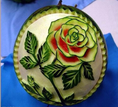 西瓜雕刻玫瑰花