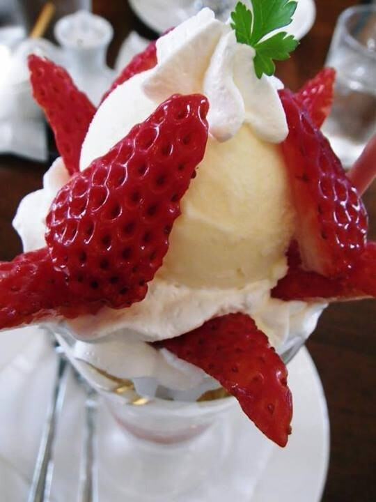 草莓 冰淇淋