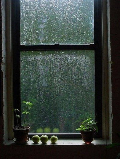 窗雨天