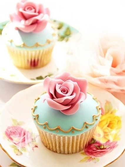「杯子蛋糕」翻糖蛋糕 甜蜜花朵
