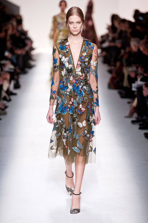 valentino fall2014本季秋冬女装系列展示了多元化的时尚元素 条纹