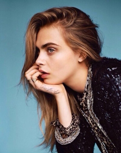 cara delevingne 卡拉·迪瓦伊