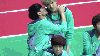 exo tao 黄子韬 gif 吴世勋我好羡慕你!