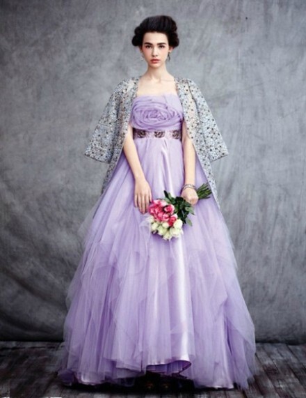 紫色婚纱图片_紫色婚纱图片唯美图片