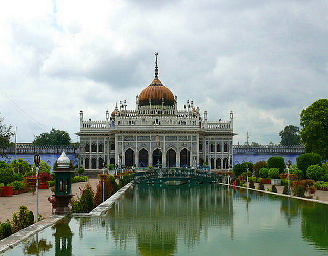 印度乔塔·伊芒巴拉墓宫(chota imambara又叫hussainabad imambara)建