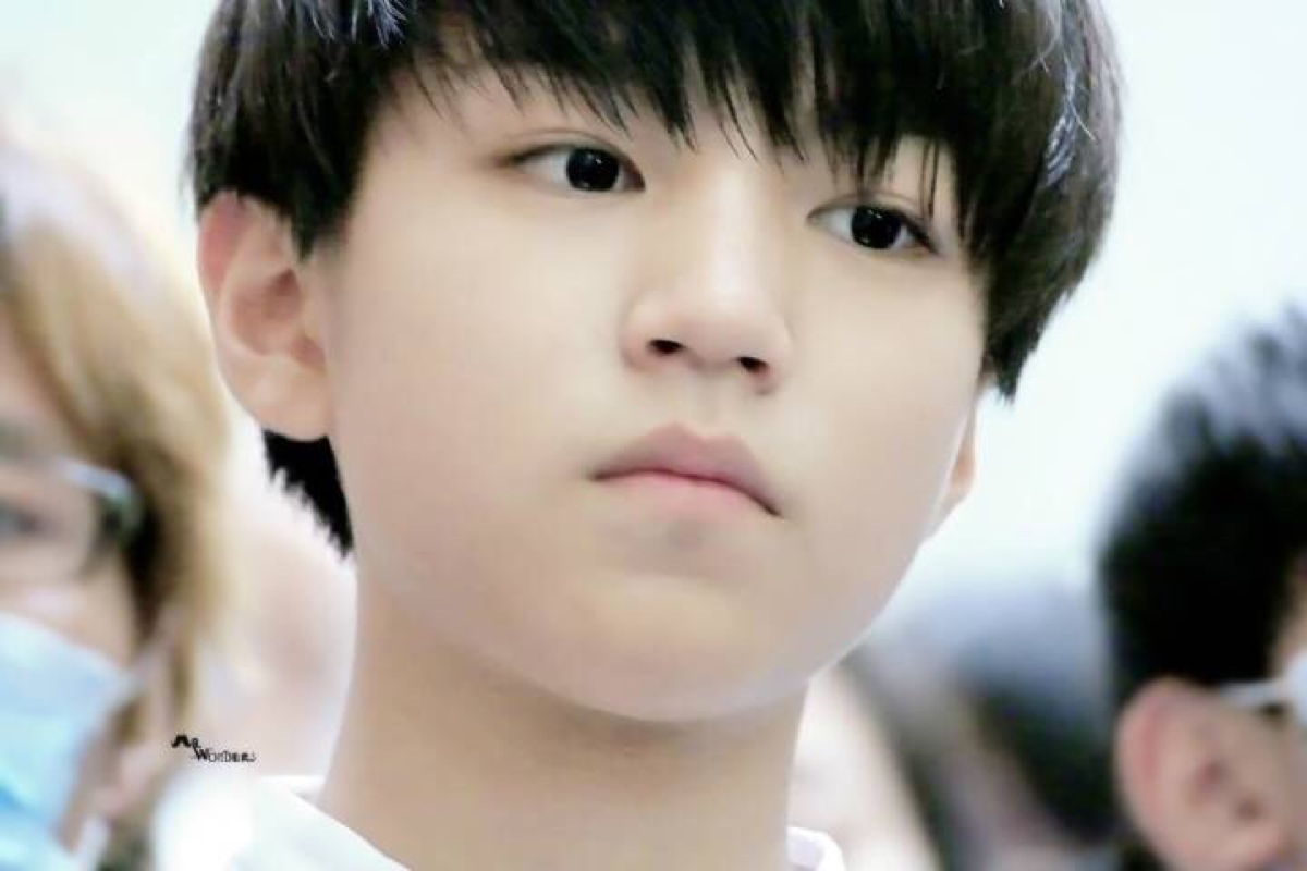 王俊凯#tfboys王俊凯 2014.08.05北京到达 高清1p,持续更新