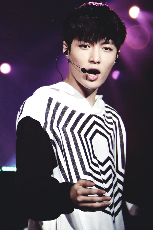 exo 张艺兴 lay