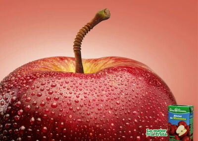这个果汁创意广告也是相当巧妙,稍微改动了一下,就把苹果的蒂变成一条