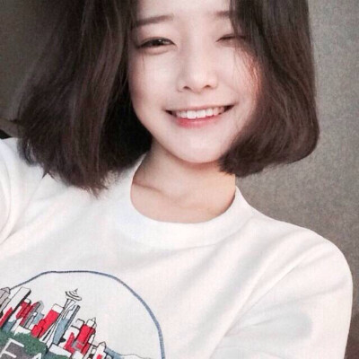 女生头像,无水印新浪微博:韩图邮递员