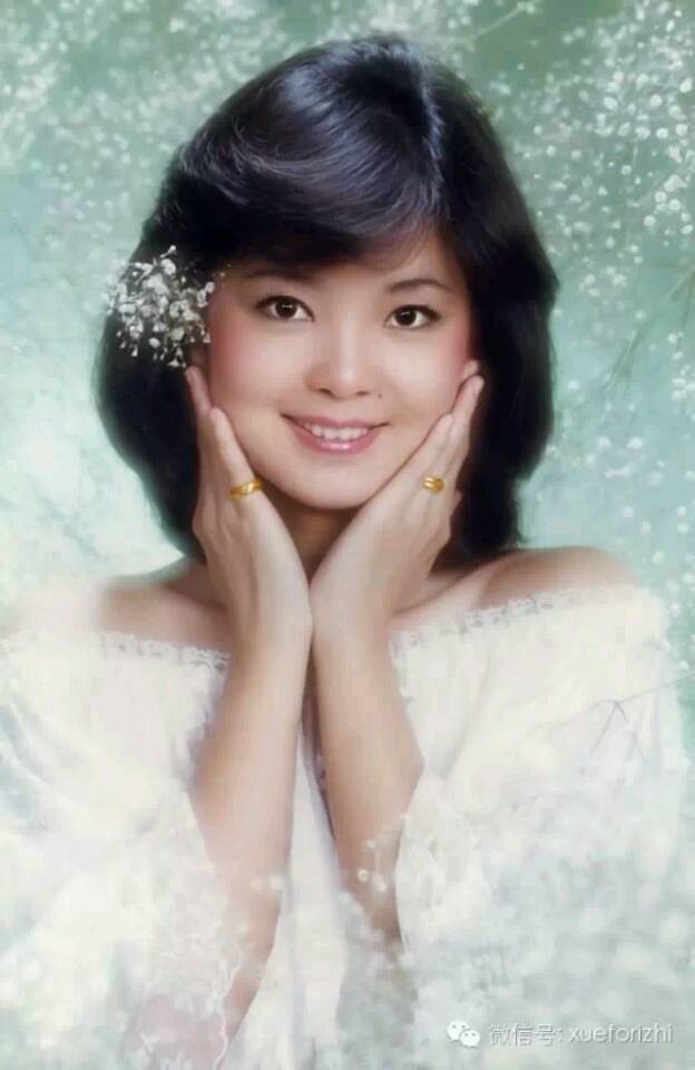 邓丽君甜美温婉