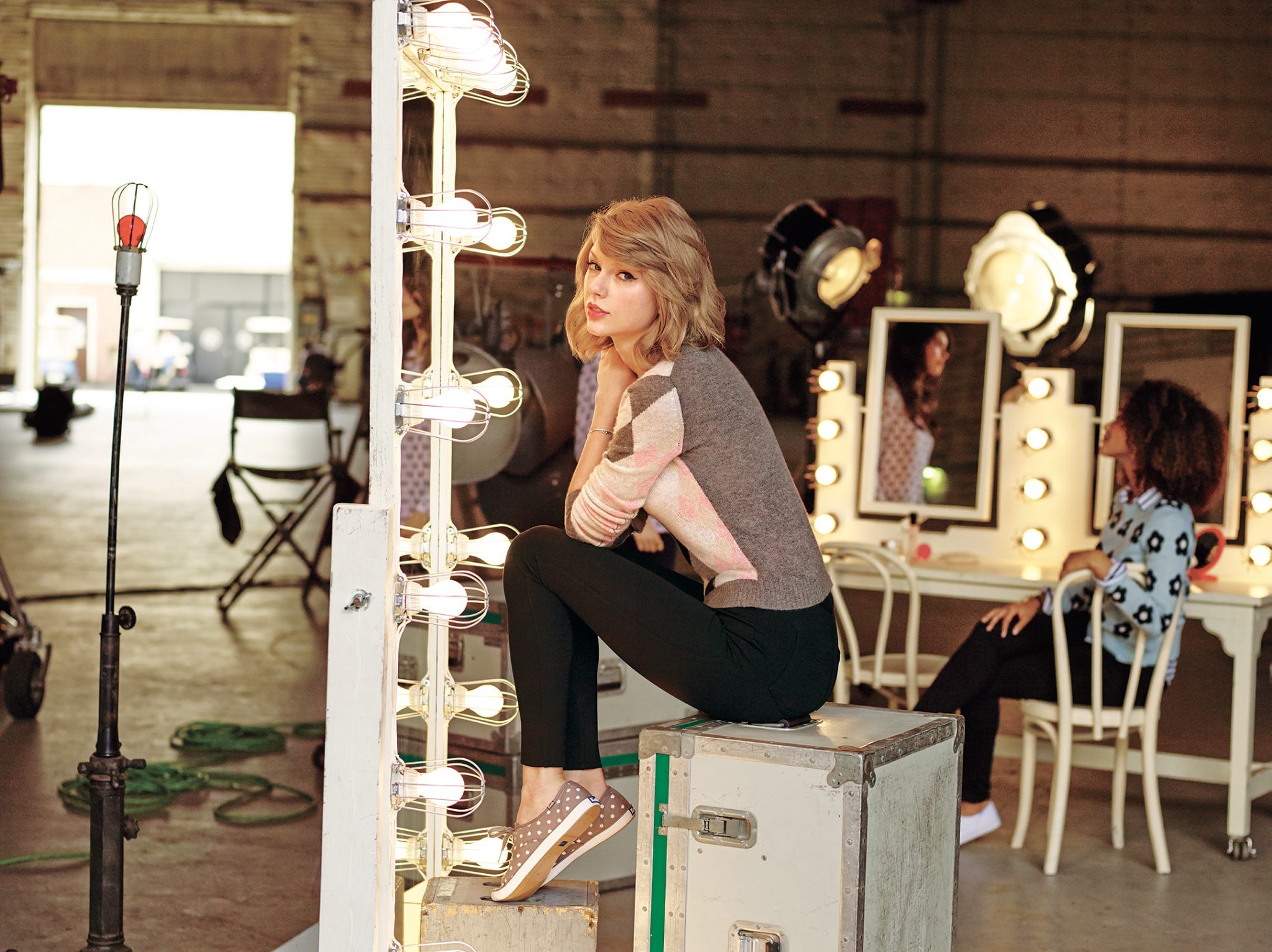 taylor swift keds 广告图