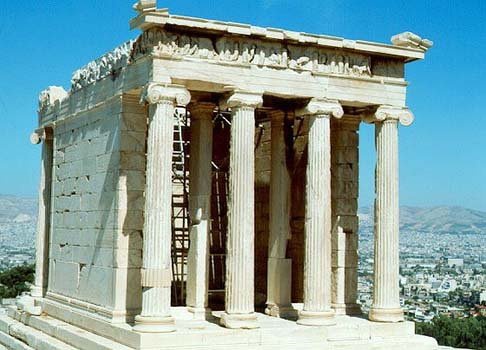 爱奥尼柱代表:雅典娜胜利神庙,建于公元前449-前421年,爱奥尼柱式侧面