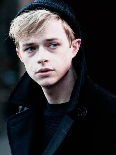 戴恩·德哈恩 dane dehaan 像年轻的皮特不?