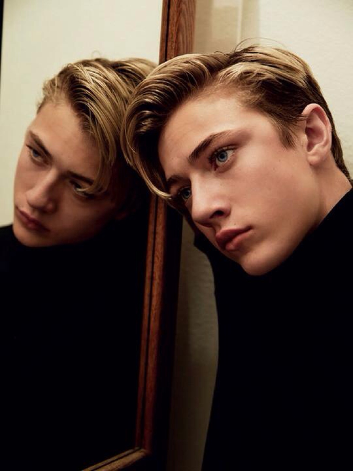 lucky blue smith