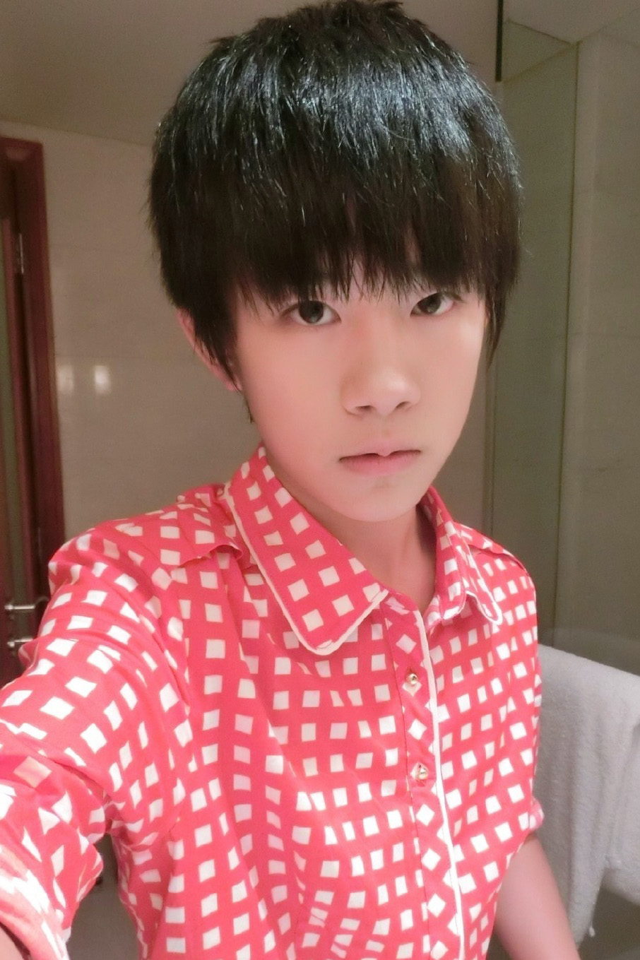 易烊千玺 tfboys易烊千玺