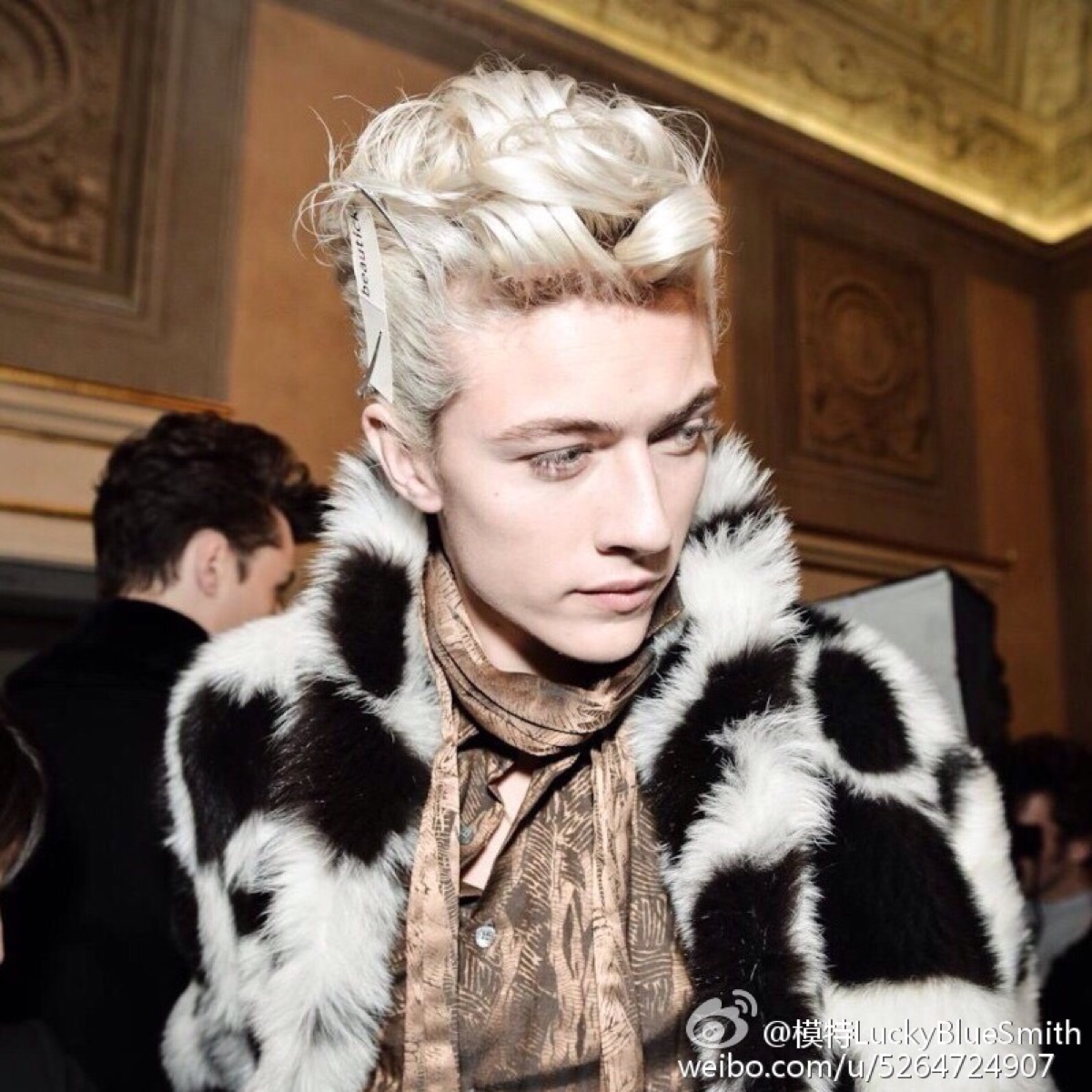 lucky blue smith帅爆了