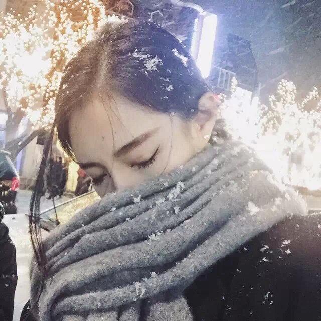 女生头像 下雪