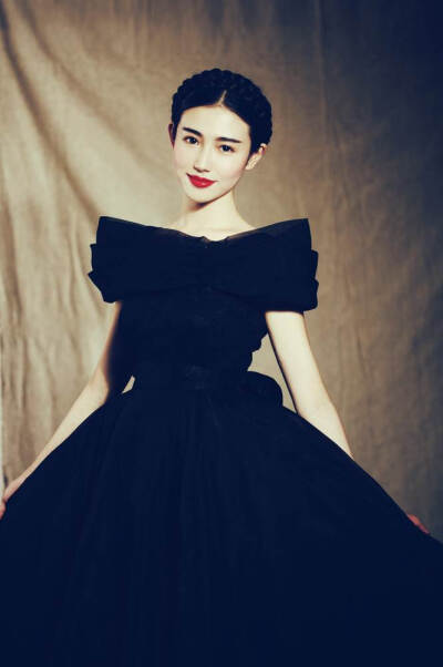张辛苑,1988年12月5日出生于湖北省武汉市,中国大陆女模特,戏剧演员