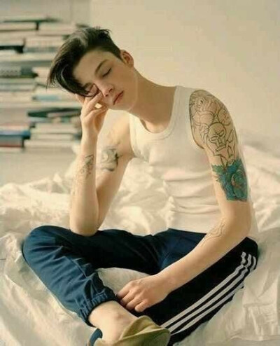 ash stymest_男模_欧美_帅哥_人物_摄影_美男_手机壁纸_头像