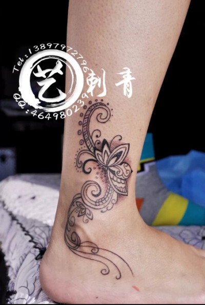 脚踝纹身 女生纹身 图腾花纹身