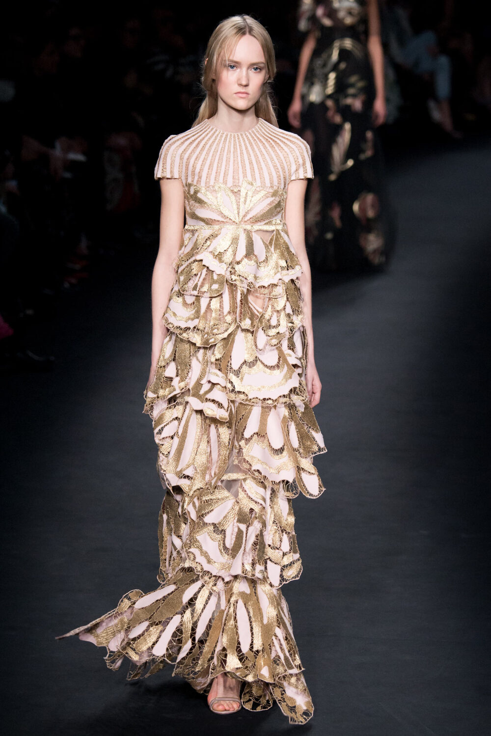 valentino fall 2015 ready-to-wear.华伦 堆糖,美图壁纸兴趣社区