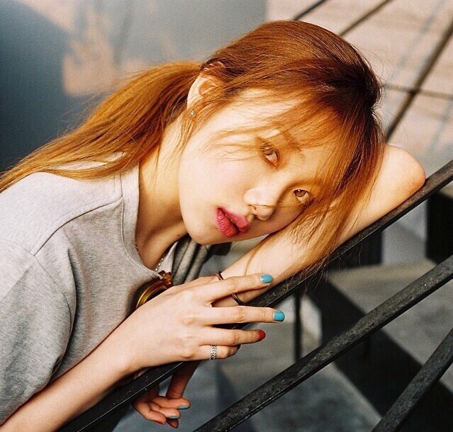 女生头像 韩国 李晟京