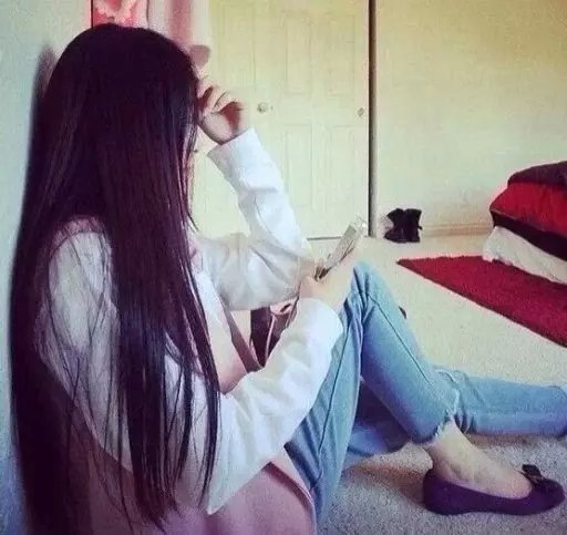 女生头像伤感侧脸